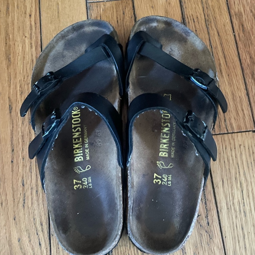 Birkenstock Classic Black Leather Sandals